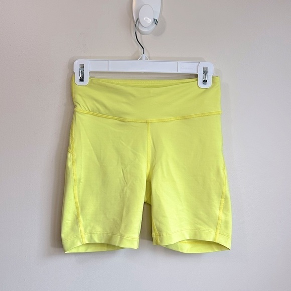 NWT Outdoor Voices Move Free 6” Bike Hike Workout Shorts Gecko Yellow Size Small - Picture 14 of 15